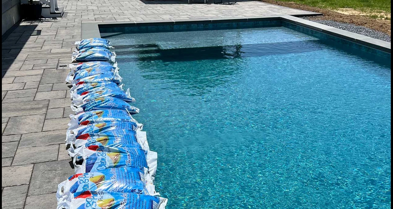 How to Winterize Your Swimming Pool